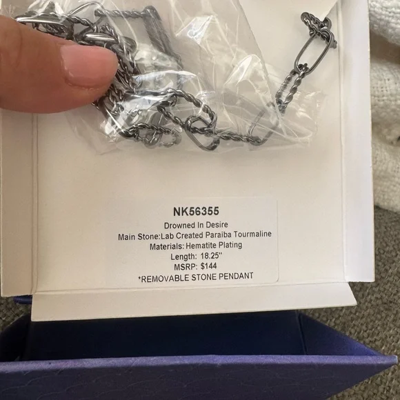 ✨ Drowned in Desire Necklace ✨ - Picture 2 of 2